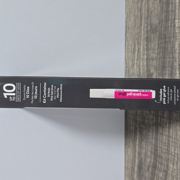 Dashing Diva NailBliss Salon Gel Nails Long Length Brand New Black Matte Silver - Picture 3 of 4